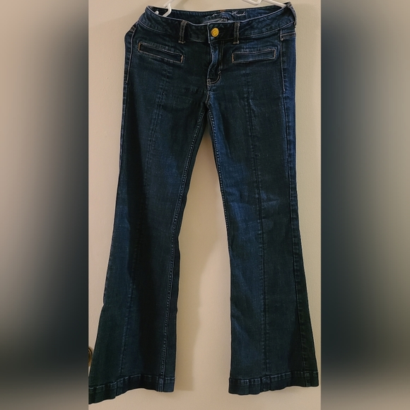 American Eagle Outfitters Denim - American Eagle Hipster Flare Leg Dark Wash Jeans Size 6 Regular
